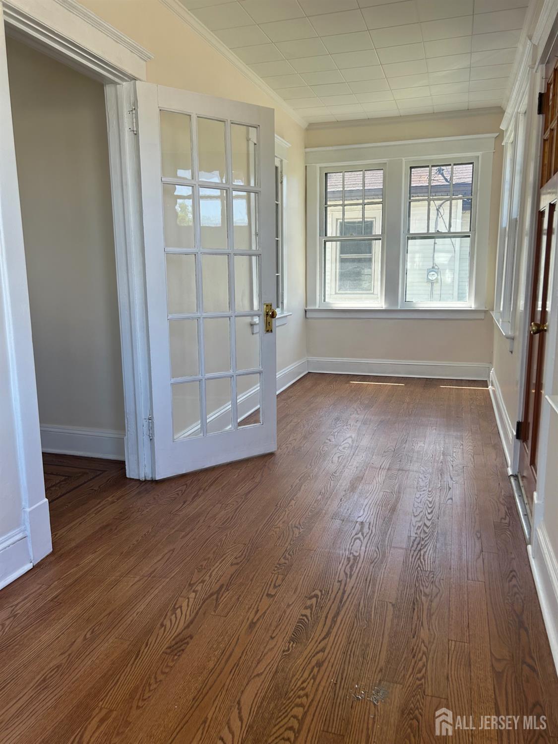 462 Crows Mill Road Fords, NJ 08863 - Photo 3 of 9