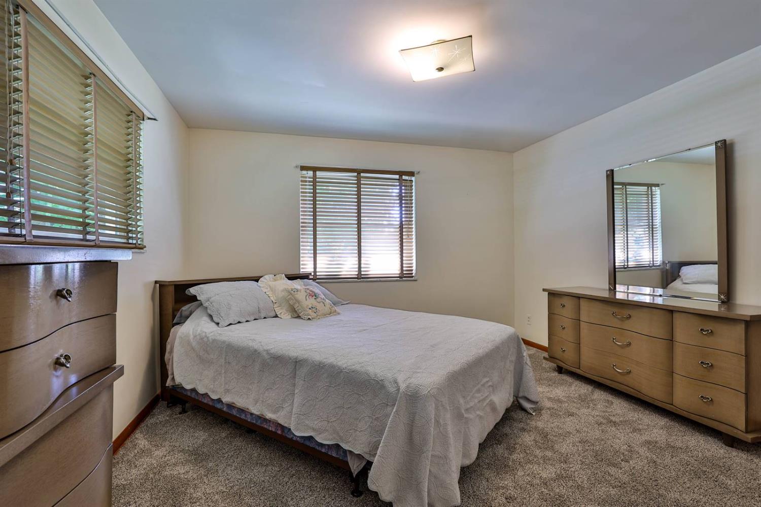 9500 North Dearborn Road Guilford, IN 47022 - Photo 16 of 54