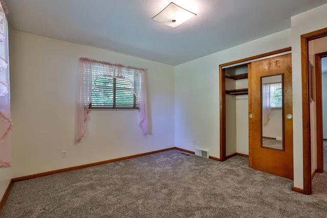 $342,000 | 9500 North Dearborn Road, Guilford, IN 47022