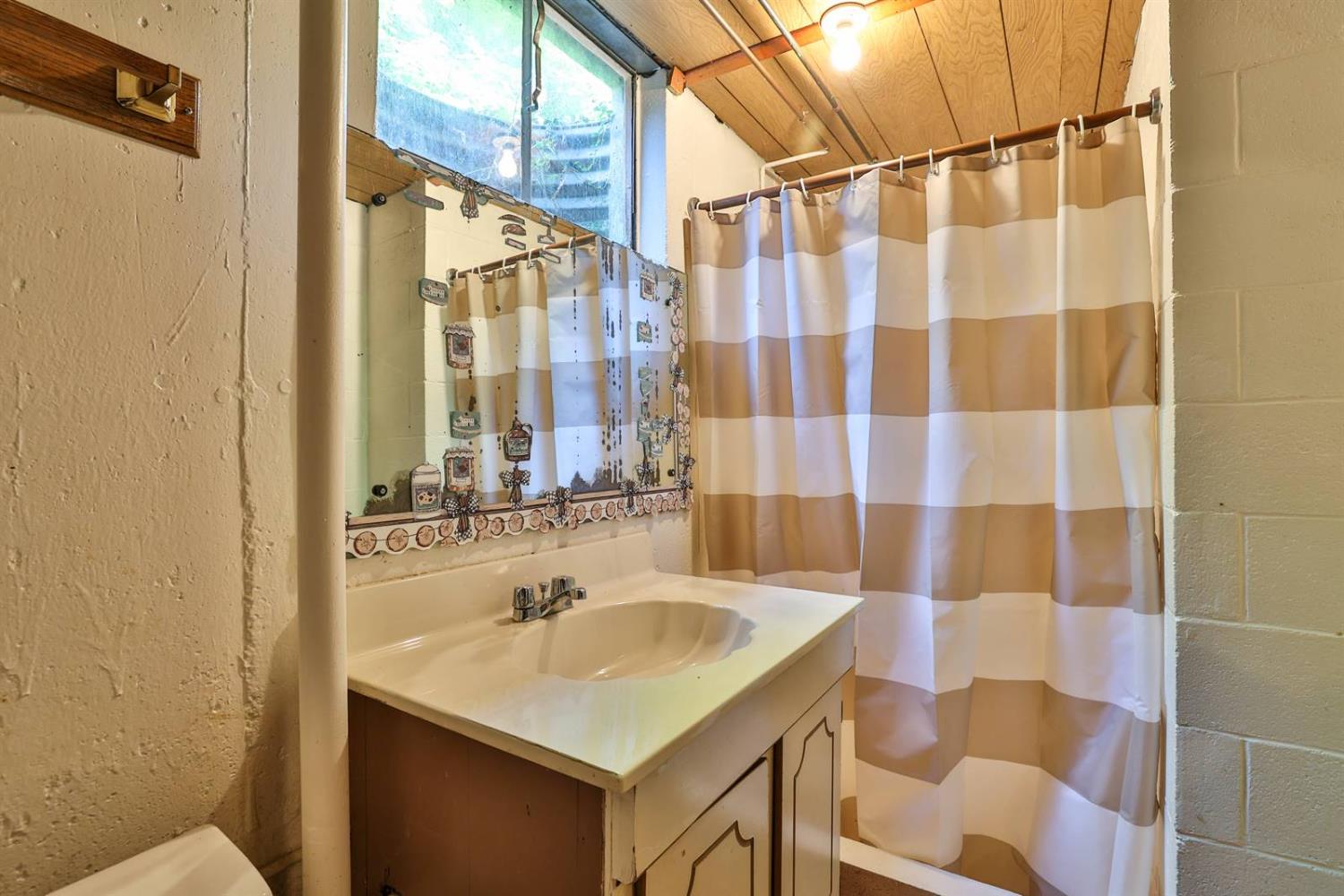 9500 North Dearborn Road Guilford, IN 47022 - Photo 30 of 54