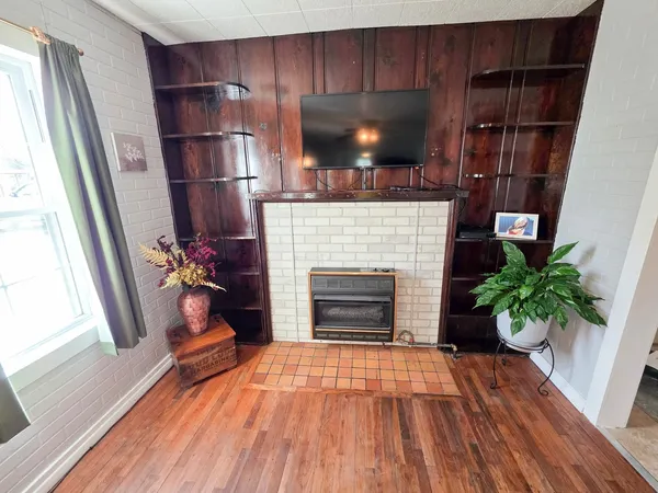 $57,500 | 127 Park Avenue, Flora, IL 62839