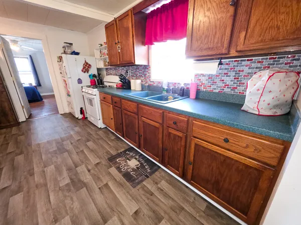 $57,500 | 127 Park Avenue, Flora, IL 62839