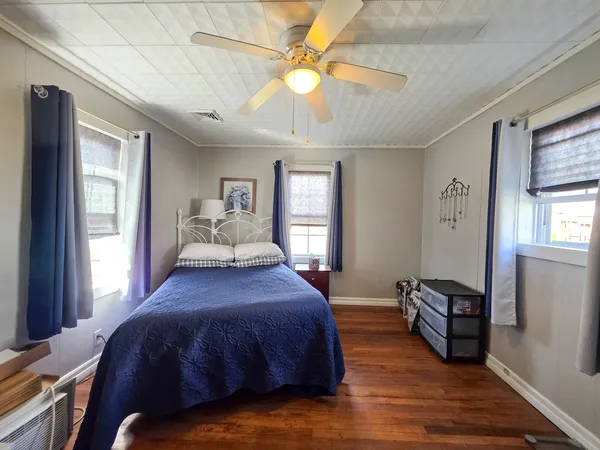 $57,500 | 127 Park Avenue, Flora, IL 62839