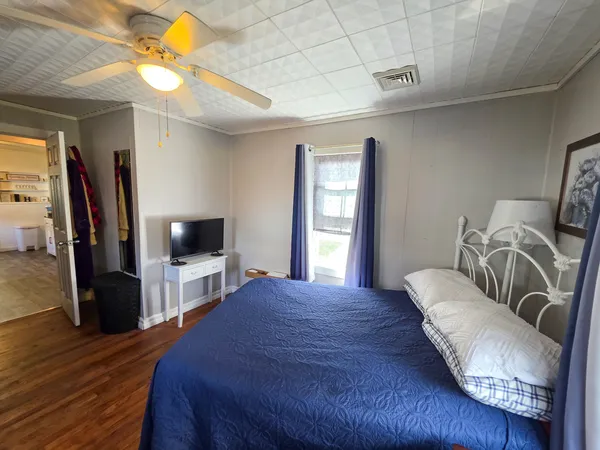 $57,500 | 127 Park Avenue, Flora, IL 62839