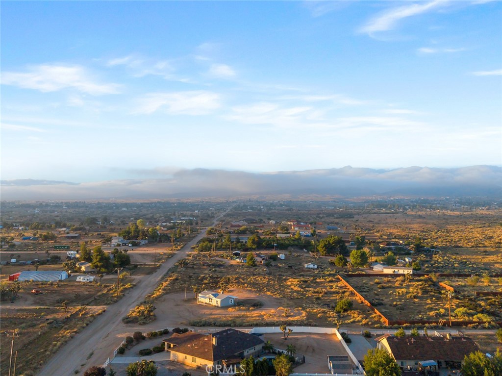 9572 Smith Road Phelan, CA 92371 - Photo 37 of 47 Gallery Image 37