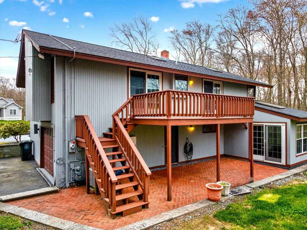 814 Sharps Lot Road Swansea, MA 02777 - Photo 2 of 42 Gallery Image 2