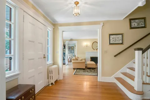 $1,628,000 | 1 Eighth Street, Pelham, NY 10803