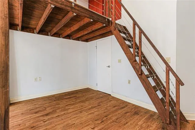 $1,800 | 920 Poeyfarre Street, Unit 214, New Orleans, LA 70130