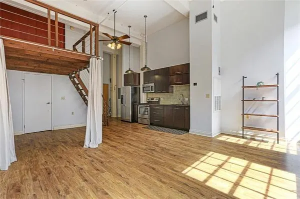 $1,700 | 920 Poeyfarre Street, Unit 214, New Orleans, LA 70130