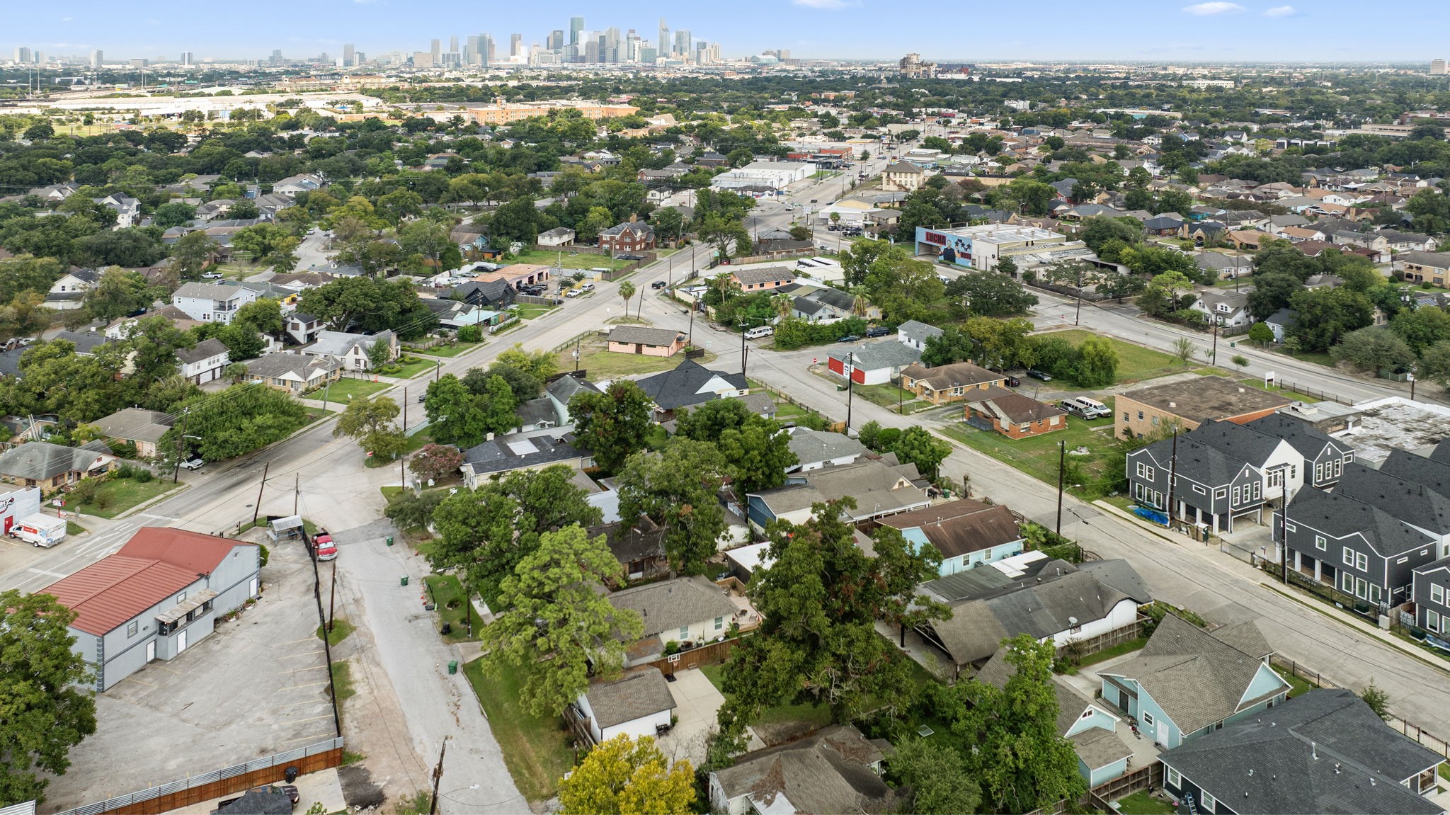 5221 McCormick Street Houston, TX 77023 - Photo 9 of 13 an aerial view of residential houses with outdoor space