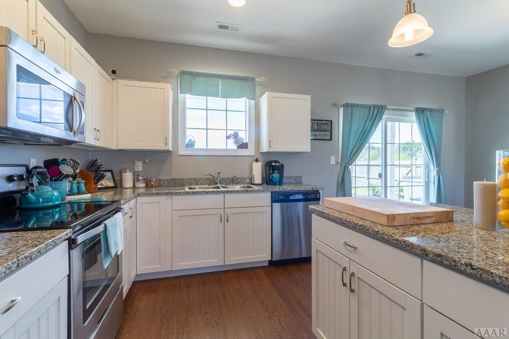 114 Meadow Ridge Lane Coinjock, NC 27923 - Photo 10 of 28 Gallery Image 10