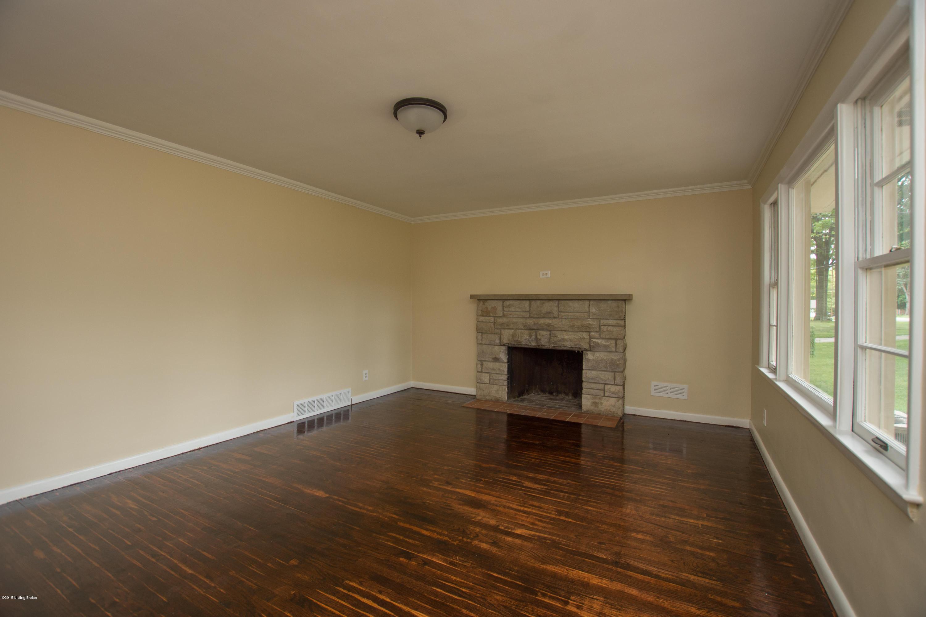 8706 Waltlee Road Louisville, KY 40291 - Photo 8 of 61 Living RM 1