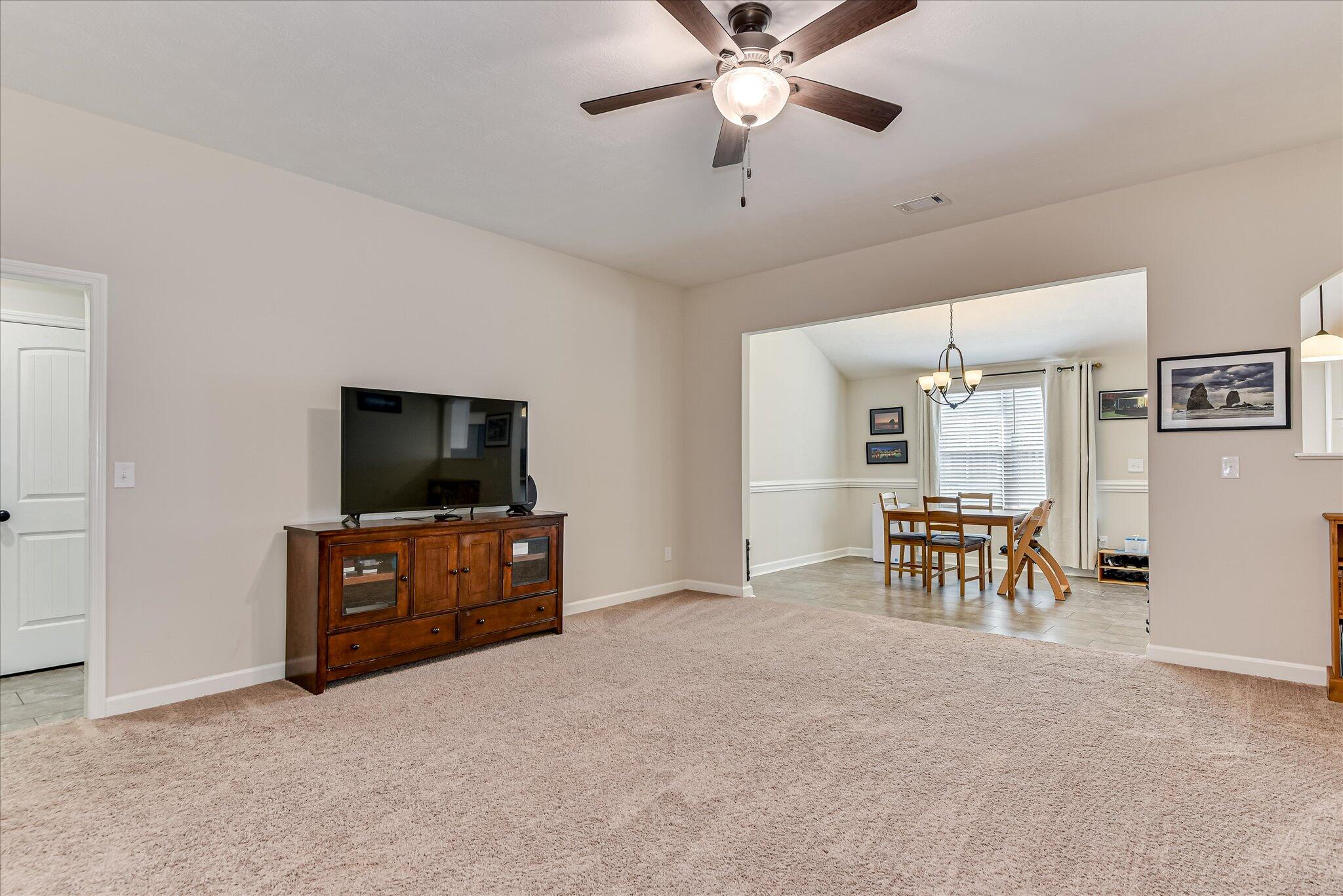 911 Goodale Drive Augusta, GA 30909 - Photo 9 of 46 great room