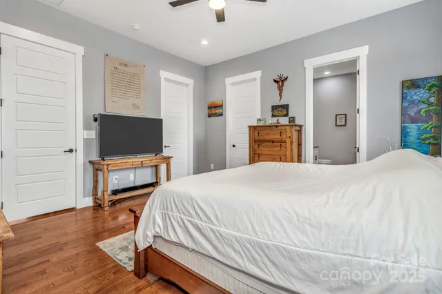 $650,000 | 14 Cider Hl Lane, Hendersonville, NC 28792