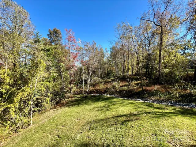 $650,000 | 14 Cider Hl Lane, Hendersonville, NC 28792