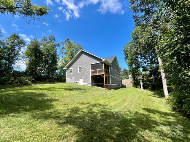 $650,000 | 14 Cider Hl Lane, Hendersonville, NC 28792