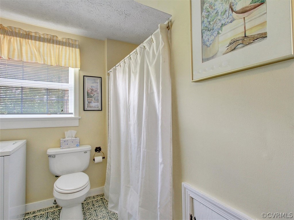 2370 Three Bridge Road Powhatan, VA 23139 - Photo 27 of 45 Gallery Image 27
