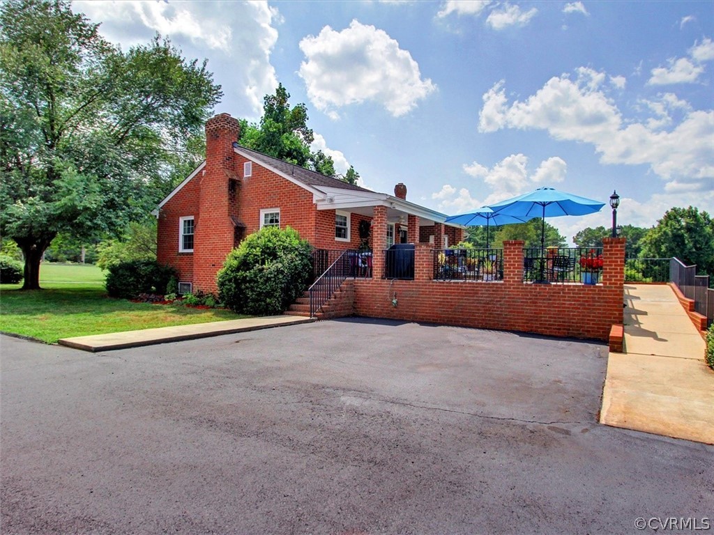 2370 Three Bridge Road Powhatan, VA 23139 - Photo 33 of 45 Gallery Image 33