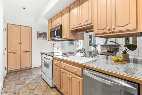 $2,100,000 | 30 Second Street, Cambridge, MA 02141
