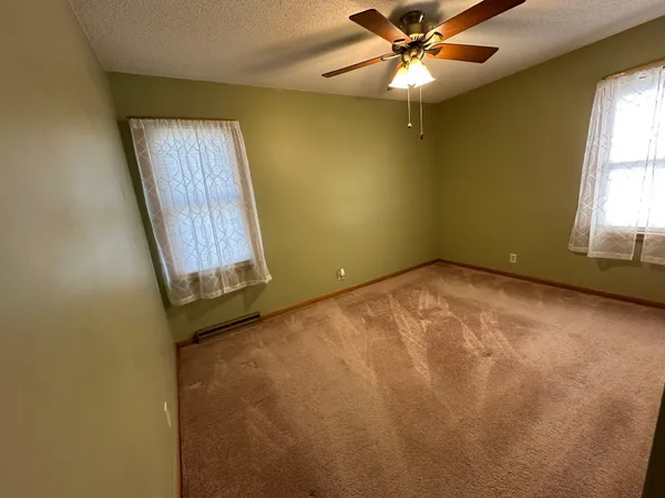 $192,000 | 1611 4th Avenue Southeast, Austin, MN 55912