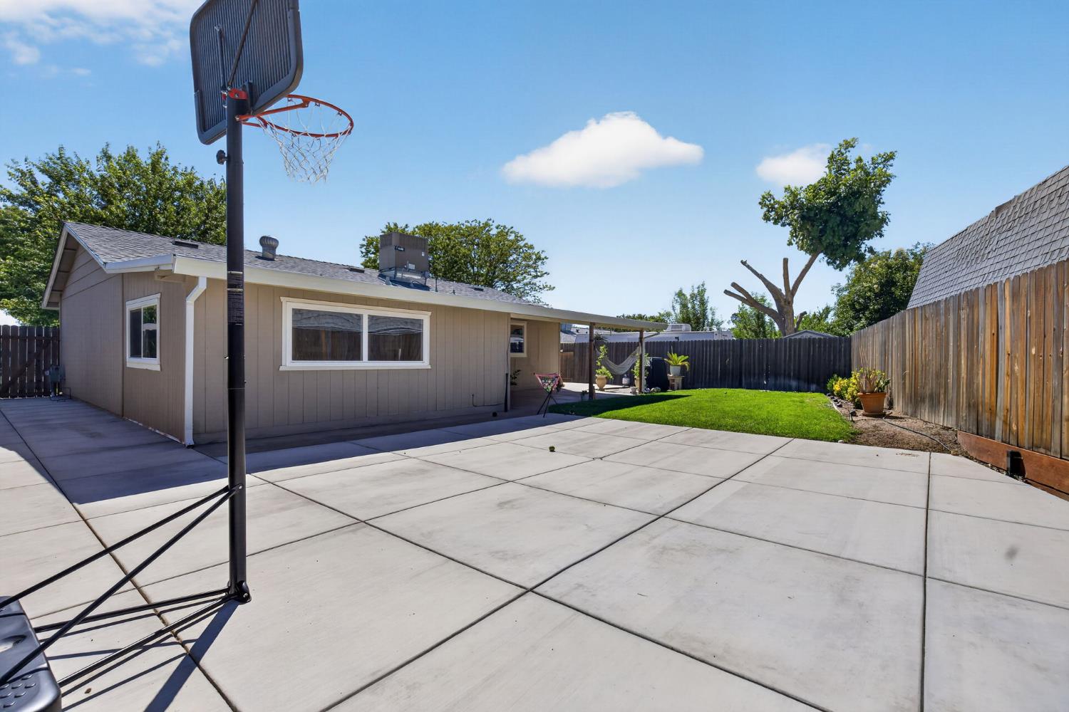 4913 Ruger Court Sacramento, CA 95842 - Photo 26 of 36