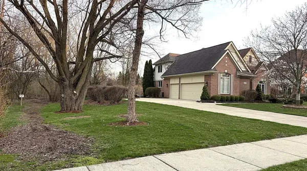 $689,900 | 6576 Kennesaw Road, Canton, MI 48187