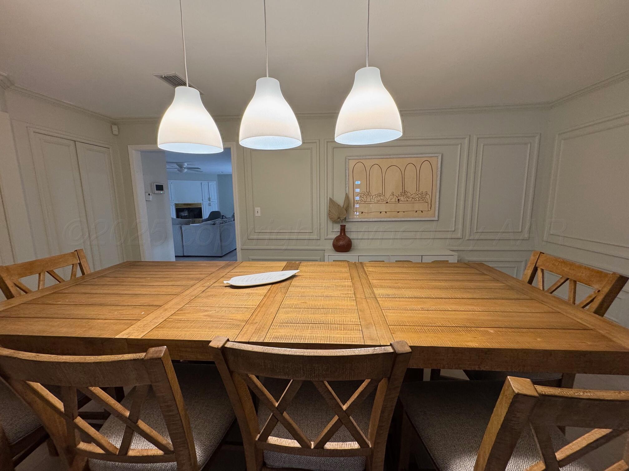 513 South Eton Street Perryton, TX 79070 - Photo 17 of 72 Dining room