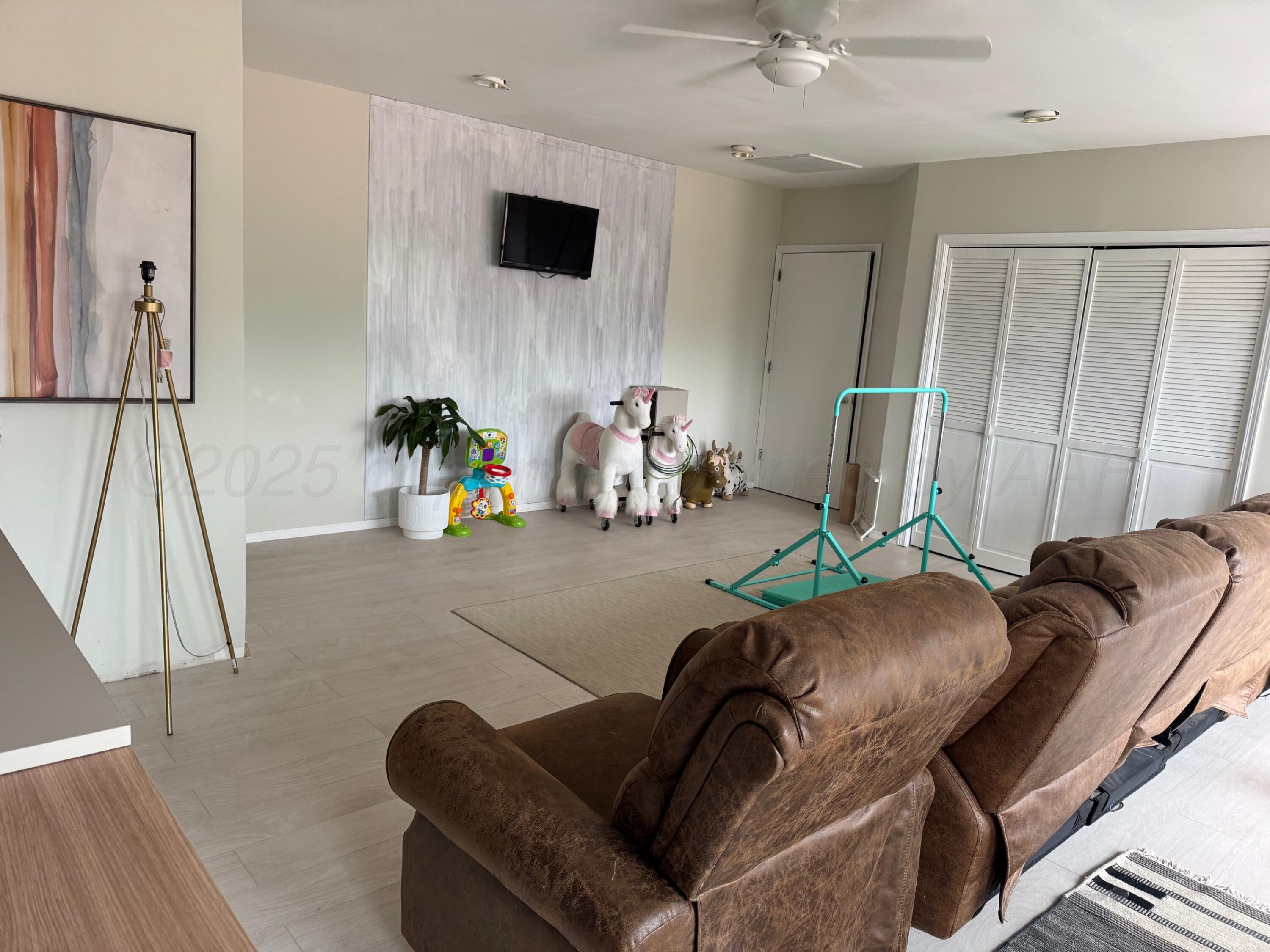 513 South Eton Street Perryton, TX 79070 - Photo 28 of 72 Den 6