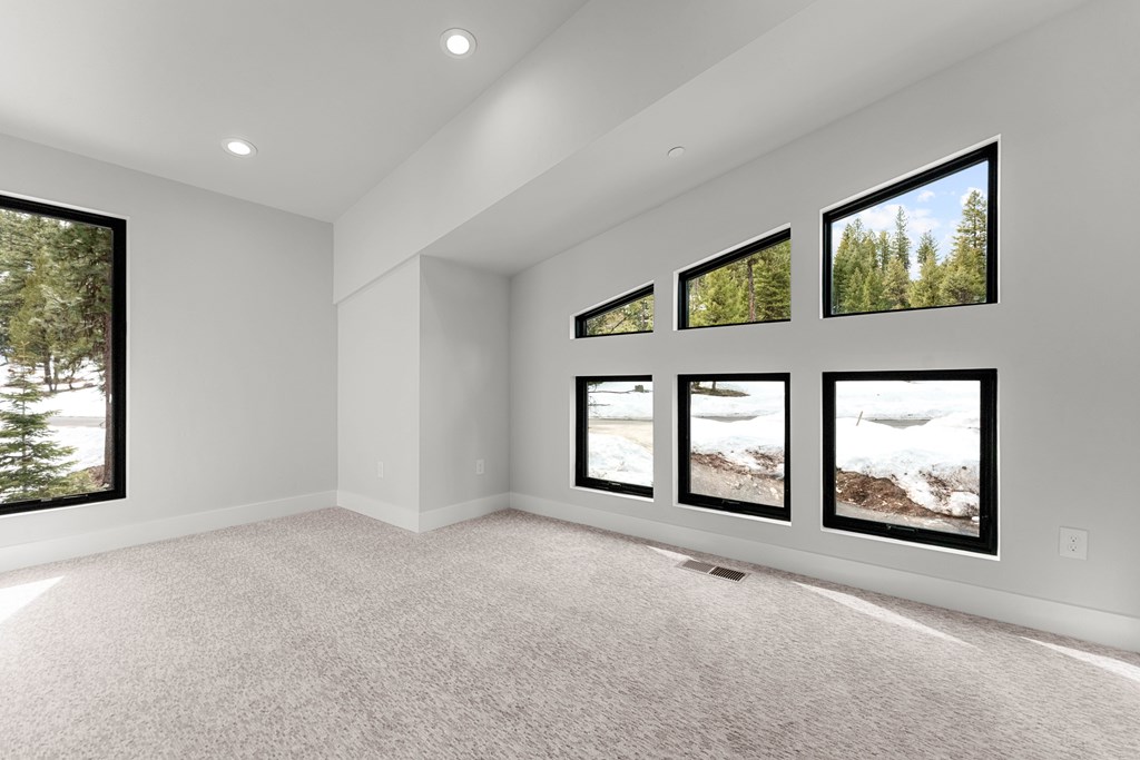 38 Bella View Drive McCall, ID 83638 - Photo 42 of 50 Bedroom 5