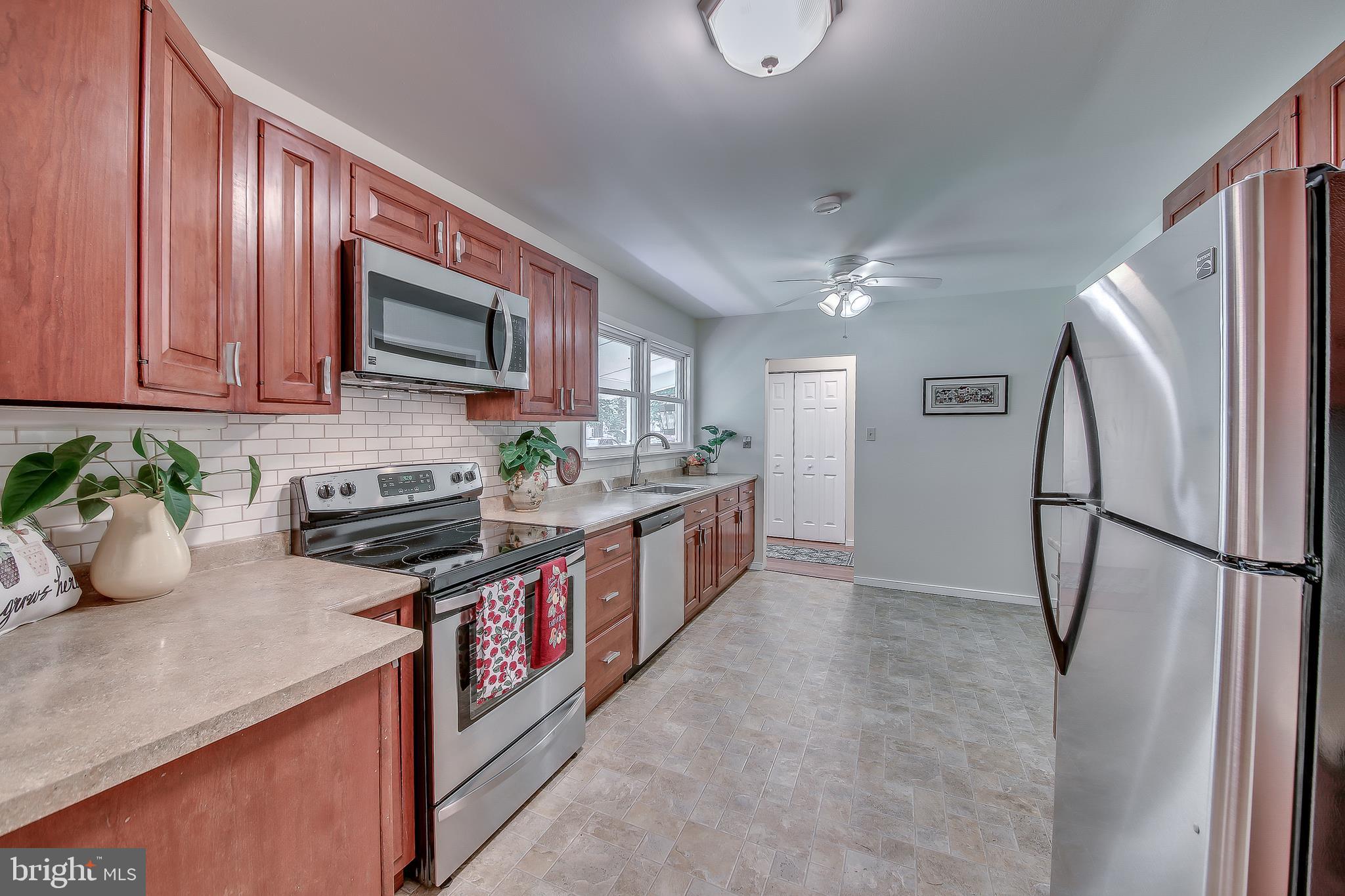 45 R Van Leer Avenue Media, PA 19063 - Photo 8 of 36 Gallery Image 8