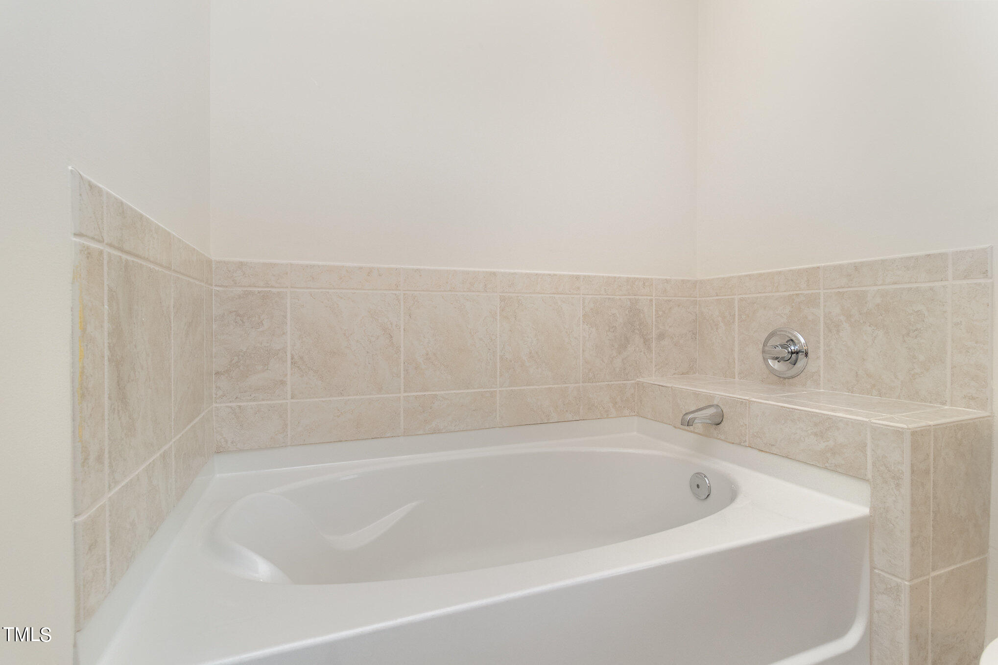 301 Fayetteville Street, Unit 2501 Raleigh, NC 27601 - Photo 16 of 33 Primary Bath