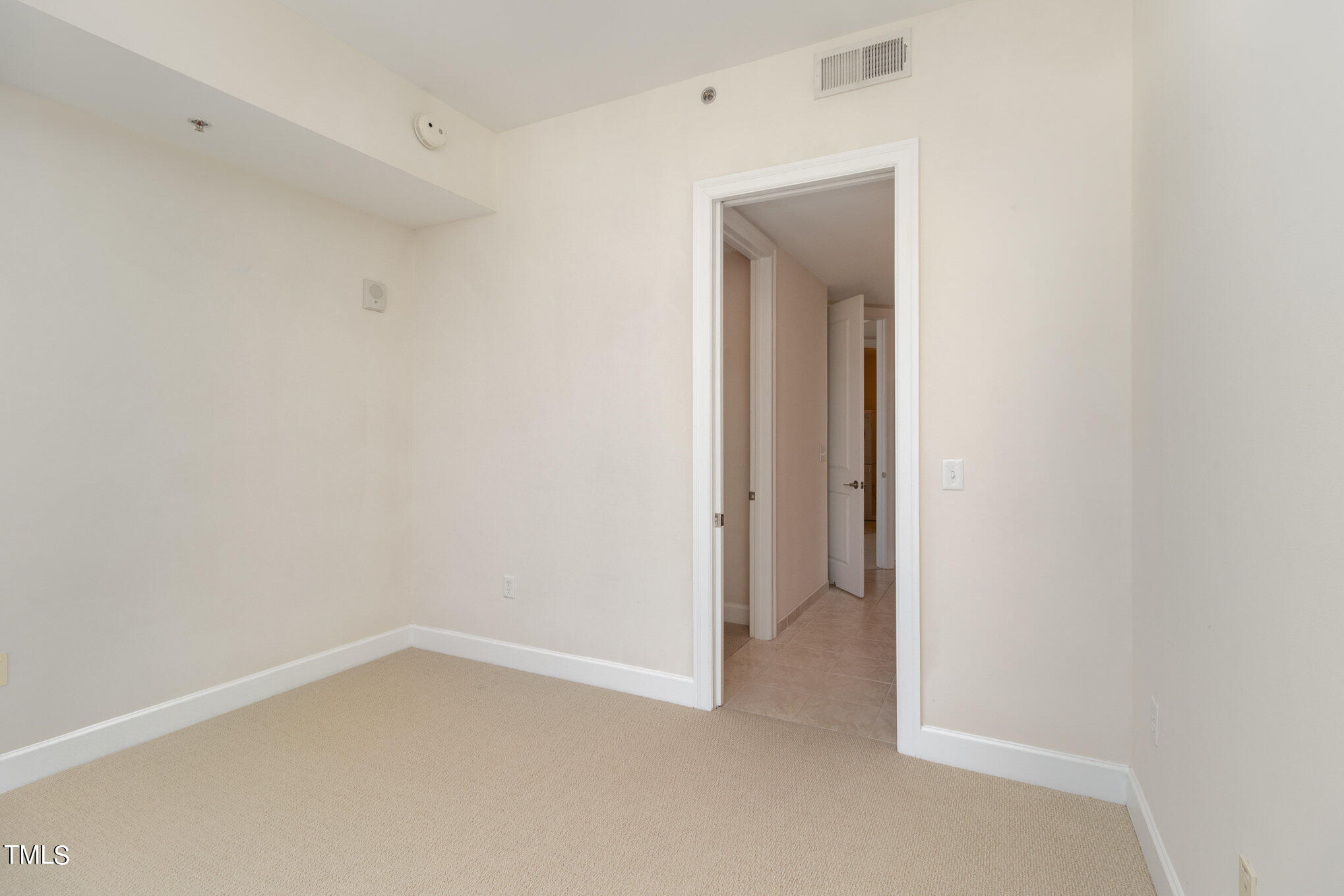 301 Fayetteville Street, Unit 2501 Raleigh, NC 27601 - Photo 19 of 33 2nd Bedroom