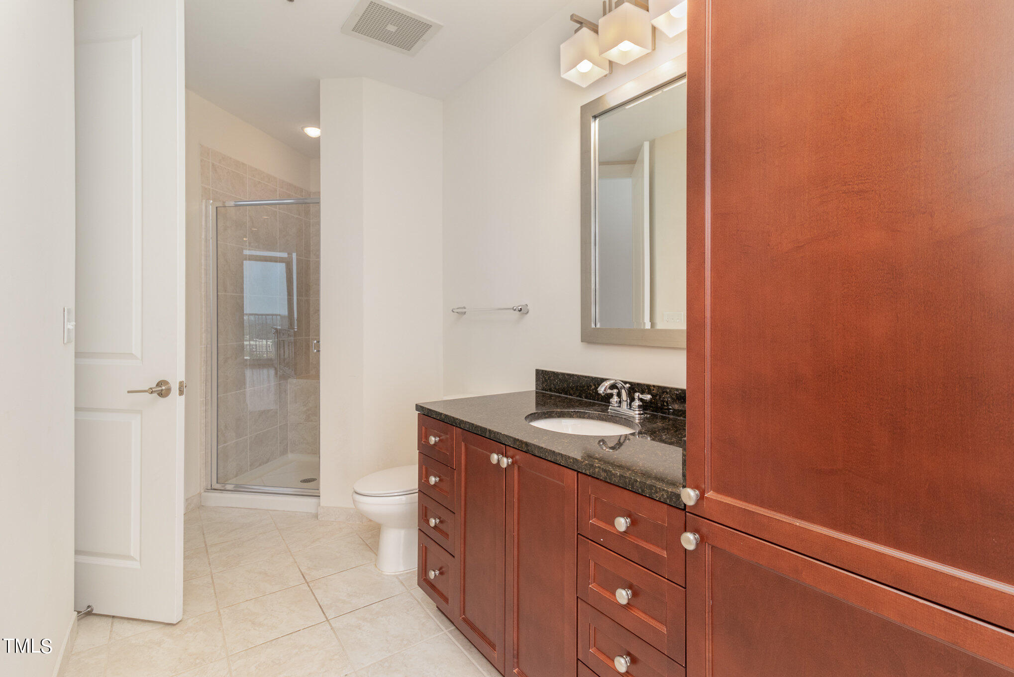 301 Fayetteville Street, Unit 2501 Raleigh, NC 27601 - Photo 20 of 33 2nd full Bath