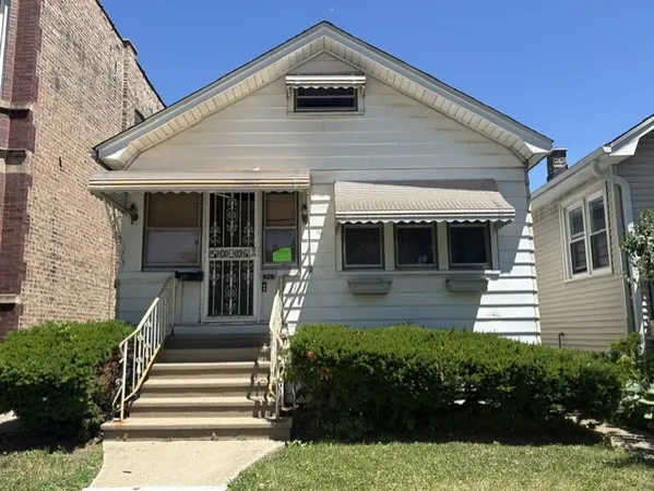 $230,000 | 826 Circle Avenue, Forest Park, IL 60130