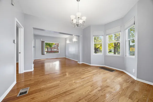 $2,300 | 11224 South Hermosa Avenue, Chicago, IL 60643