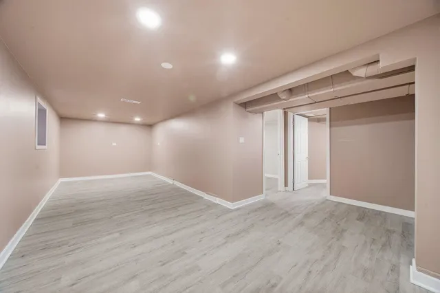 $2,300 | 11224 South Hermosa Avenue, Chicago, IL 60643