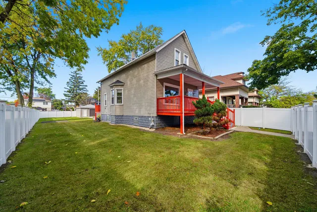 $2,300 | 11224 South Hermosa Avenue, Chicago, IL 60643