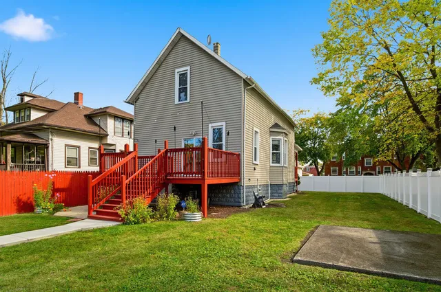 $2,300 | 11224 South Hermosa Avenue, Chicago, IL 60643