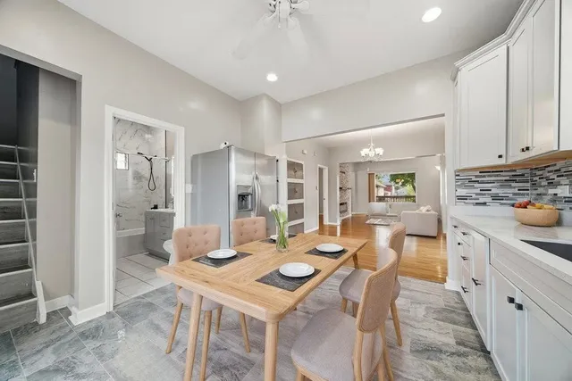 $2,300 | 11224 South Hermosa Avenue, Chicago, IL 60643