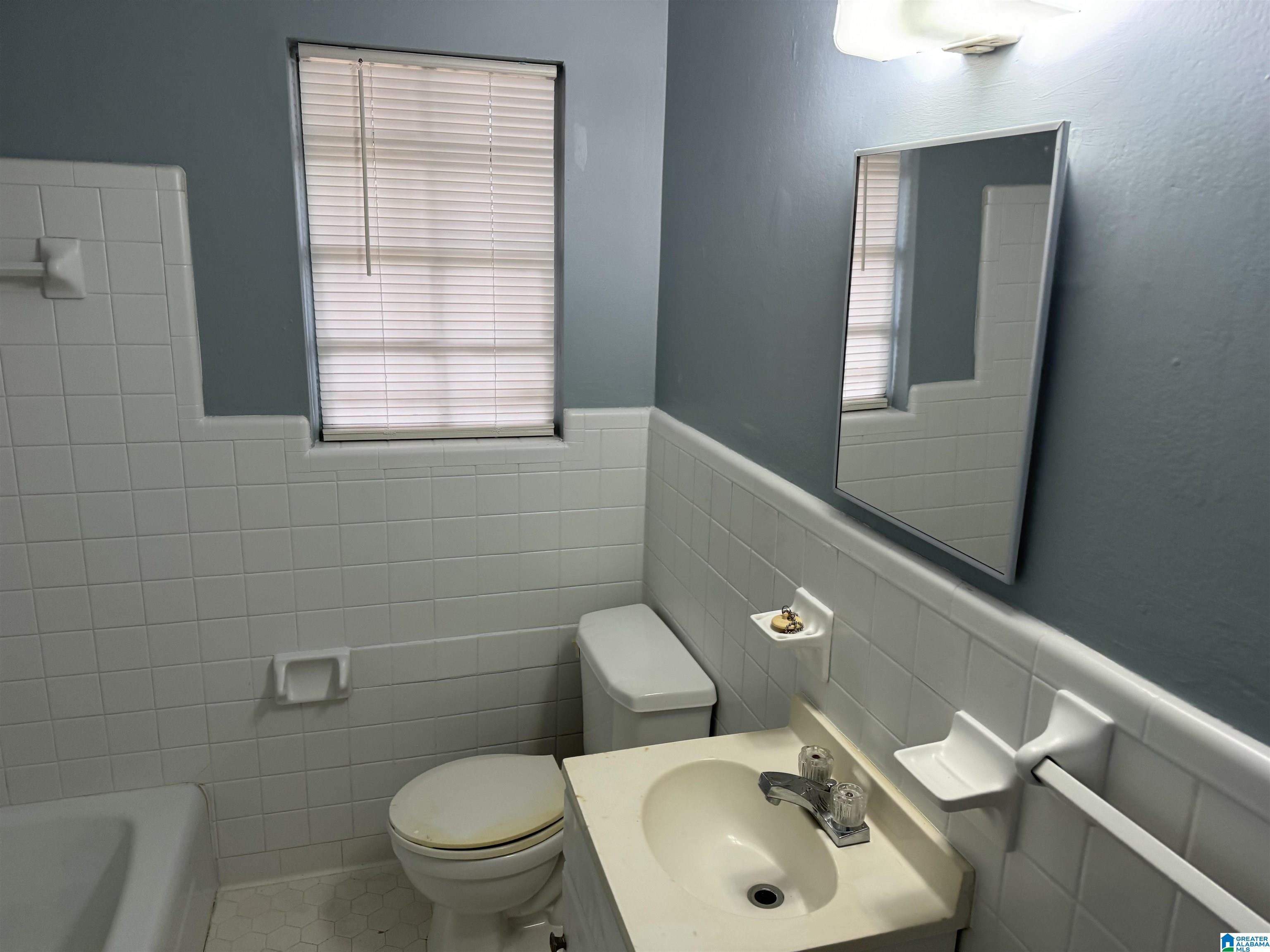 301 6th Street Southwest Birmingham, AL 35211 - Photo 6 of 25