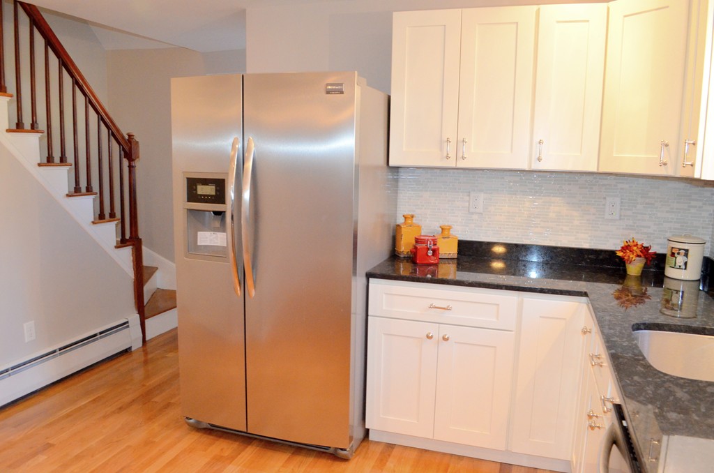 29 Gabriel Road Sharon, MA 02067 - Photo 4 of 18 Gallery Image 4