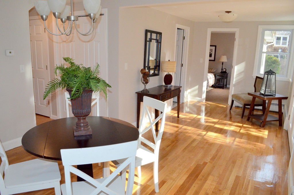 29 Gabriel Road Sharon, MA 02067 - Photo 5 of 18 Gallery Image 5