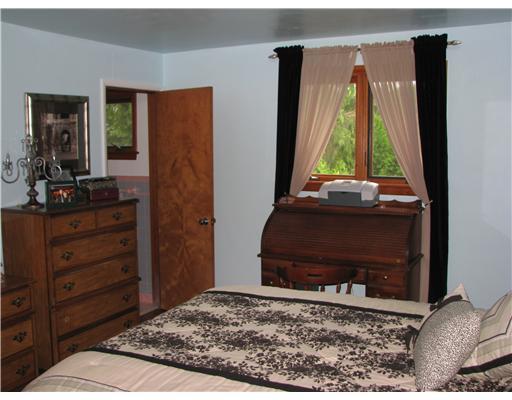 29 Munntown Road Eighty Four, PA 15330 - Photo 5 of 11 Master Bedroom.