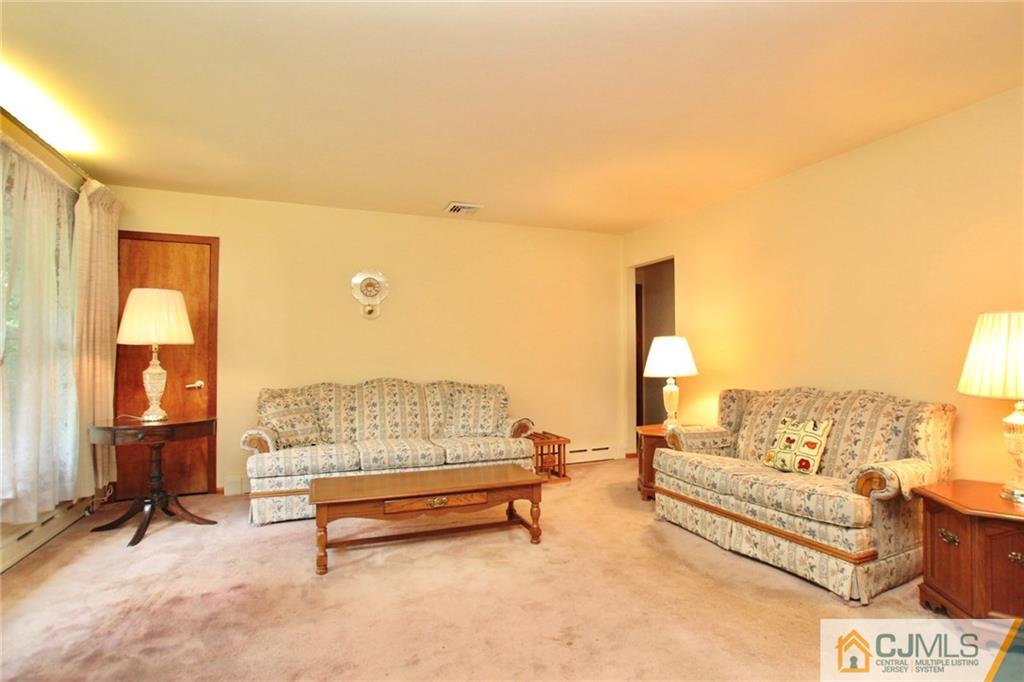 4 Prests Mill Road Old Bridge, NJ 08857 - Photo 5 of 17 Gallery Image 5