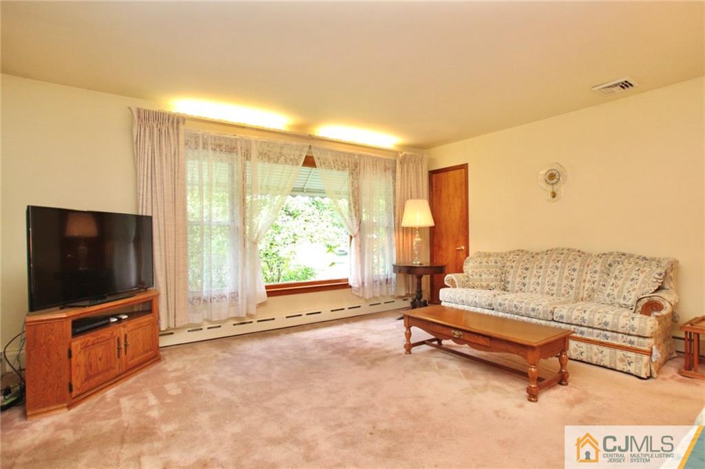 4 Prests Mill Road Old Bridge, NJ 08857 - Photo 6 of 17 Gallery Image 6