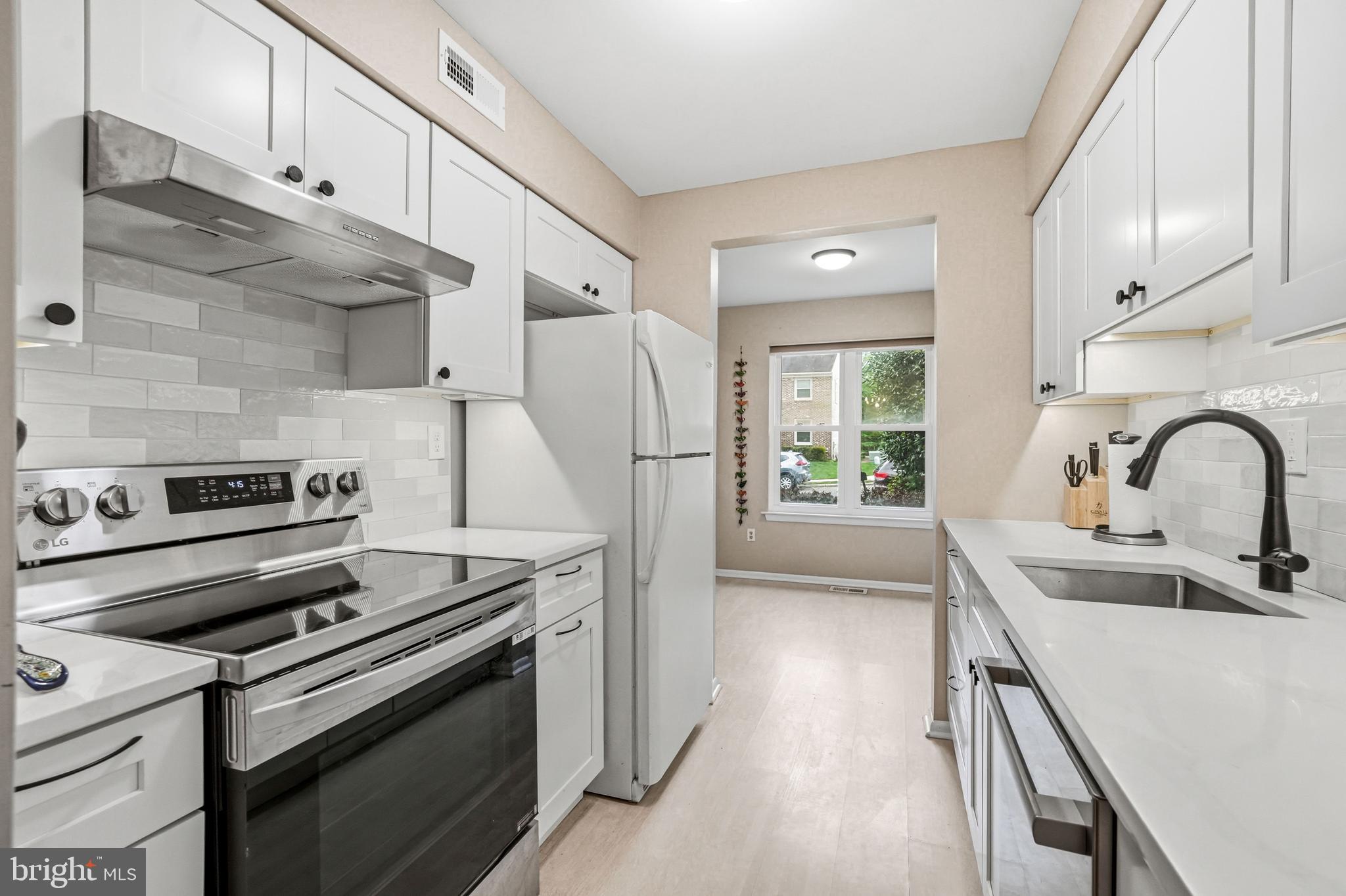 49 Farnwood Road Mount Laurel, NJ 08054 - Photo 10 of 33