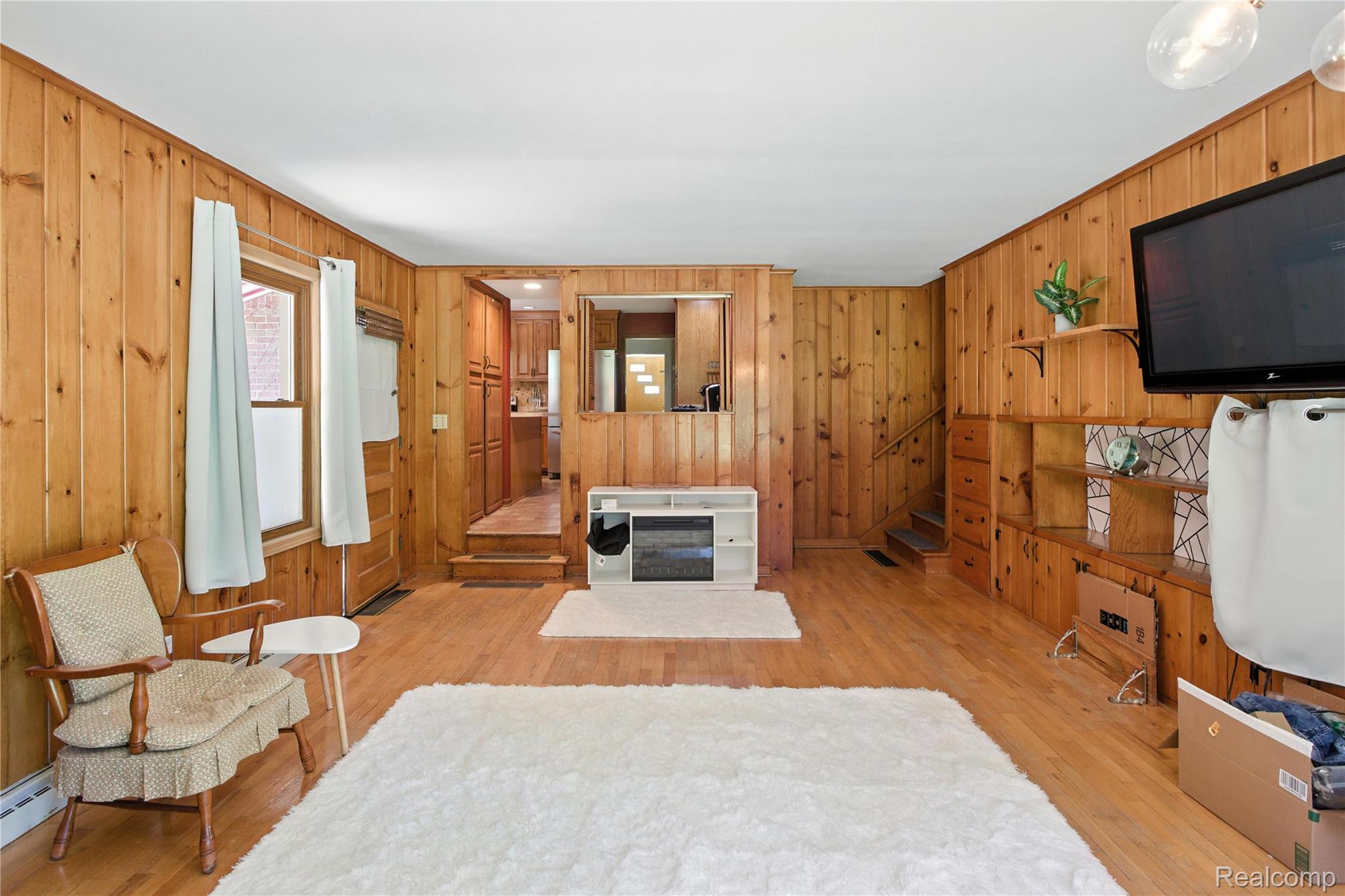 2329 Cumberland Road Lansing, MI 48906 - Photo 16 of 35 IMG_0843.JPG