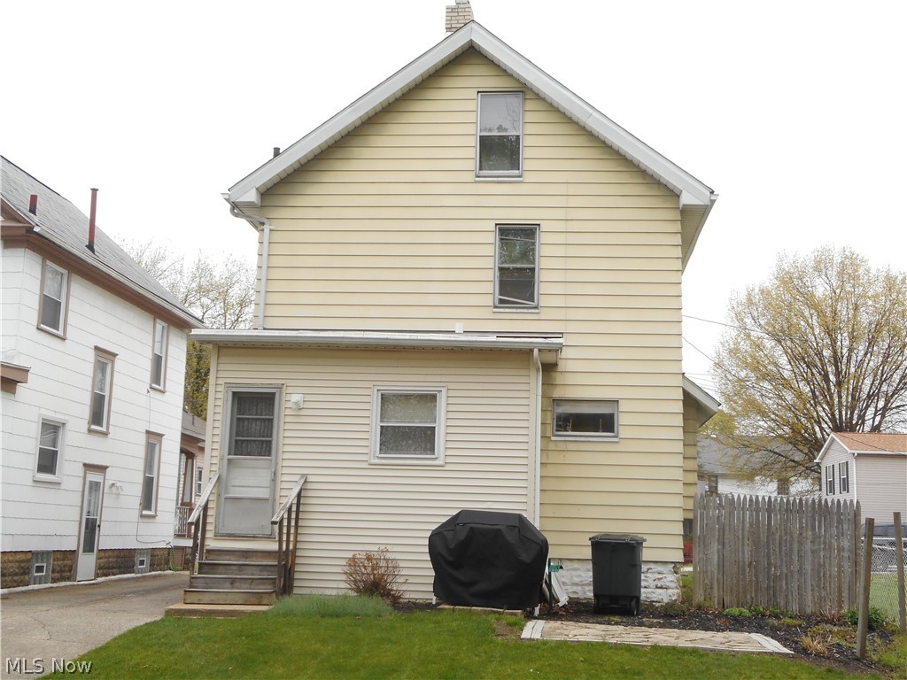 176 Harold Street Akron, OH 44310 - Photo 3 of 6 Gallery Image 3