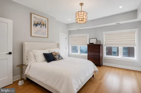 $1,100,000 | 801 South 8th Street, Philadelphia, PA 19147