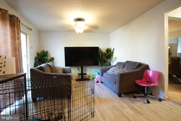 $310,000 | 5 Tudor Court, Ewing, NJ 08628